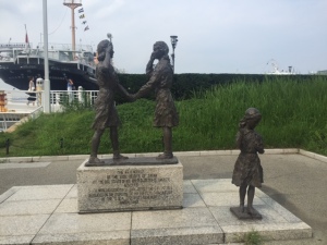 Girl Scout statue in Yamashita Park