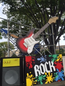 Close up of the giant guitar.
